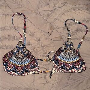 Billabong large Geometric Bikini Top